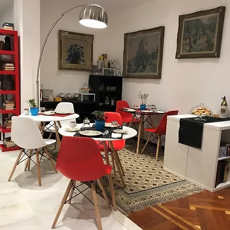 Oda ve Kahvaltı Bb Tube 3*