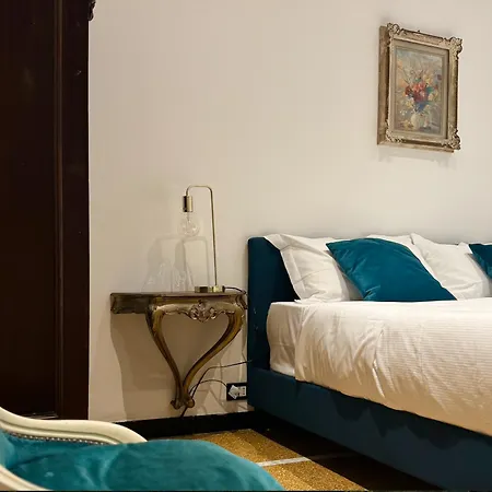 Bb Tube Oda ve Kahvaltı 3*