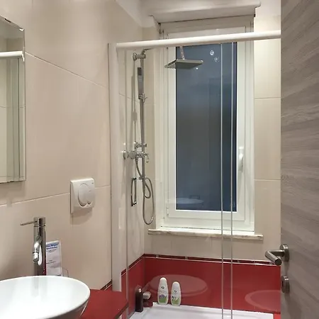 Oda ve Kahvaltı Bb Tube 3*