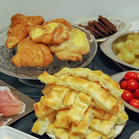 Bb Tube Oda ve Kahvaltı