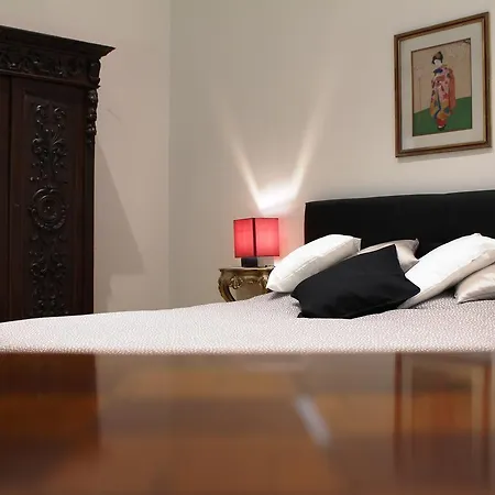 Bb Tube Bed & Breakfast Genoa